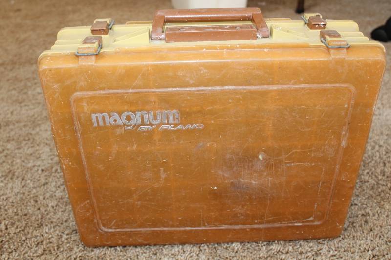 lot 2007 image: Plano Magnum Tackle Box