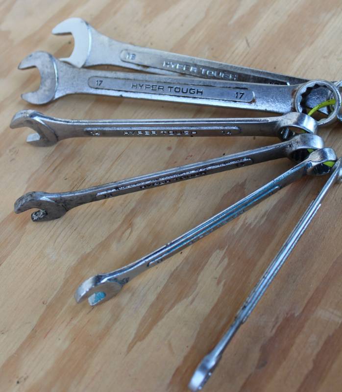 lot 2041 image: 6 Metric Box Open End Wrenches