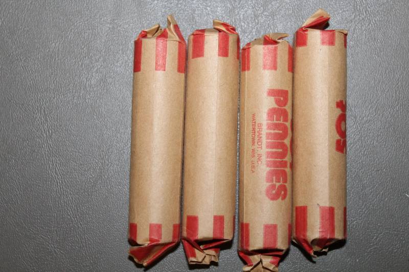 lot 2091 image: Lot of 200 Copper Pennies, 1982 Or Older