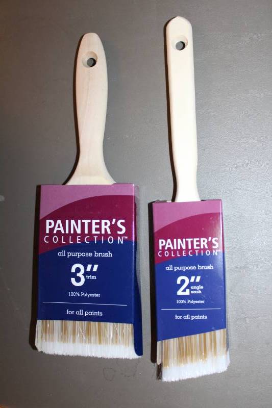 lot 2123 image: 2 Paint Brushes