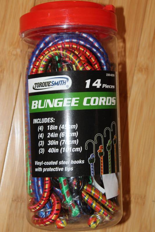 lot 2135 image: 14 Piece Bungee Cords