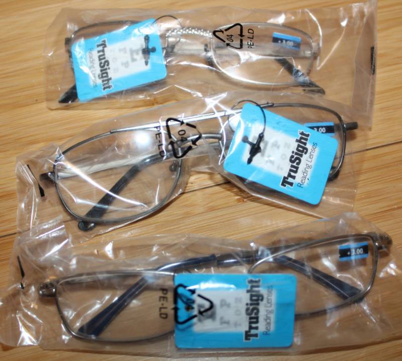 lot 1944 image: Three Pairs of 3.00 Reading Glasses - Still in Package