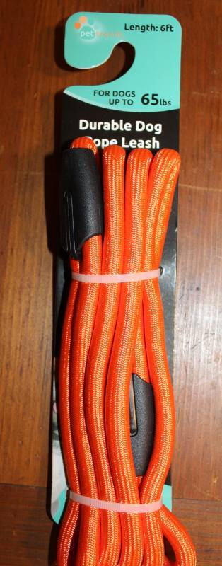 lot 1951 image: Six Foot Durable Dog Rope Leash - Still in Package