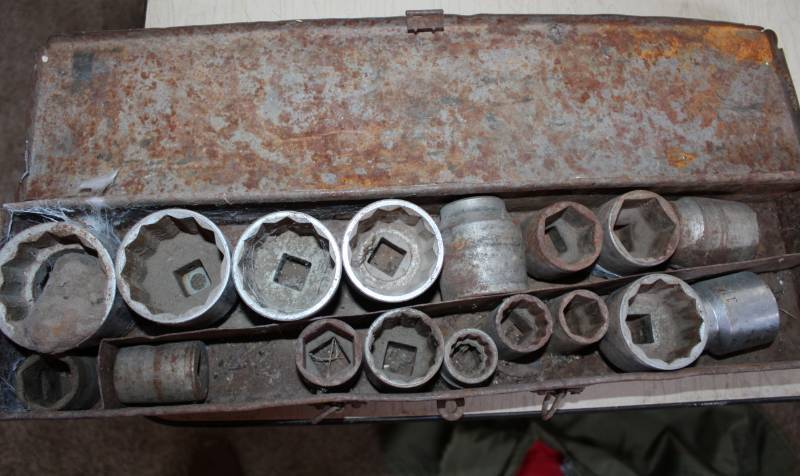 lot 1981 image: Socket Set---Ranges FROM 78 TO 2 18---- 34 Drive