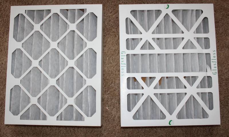 lot 1983 image: 2 Furnace Filters