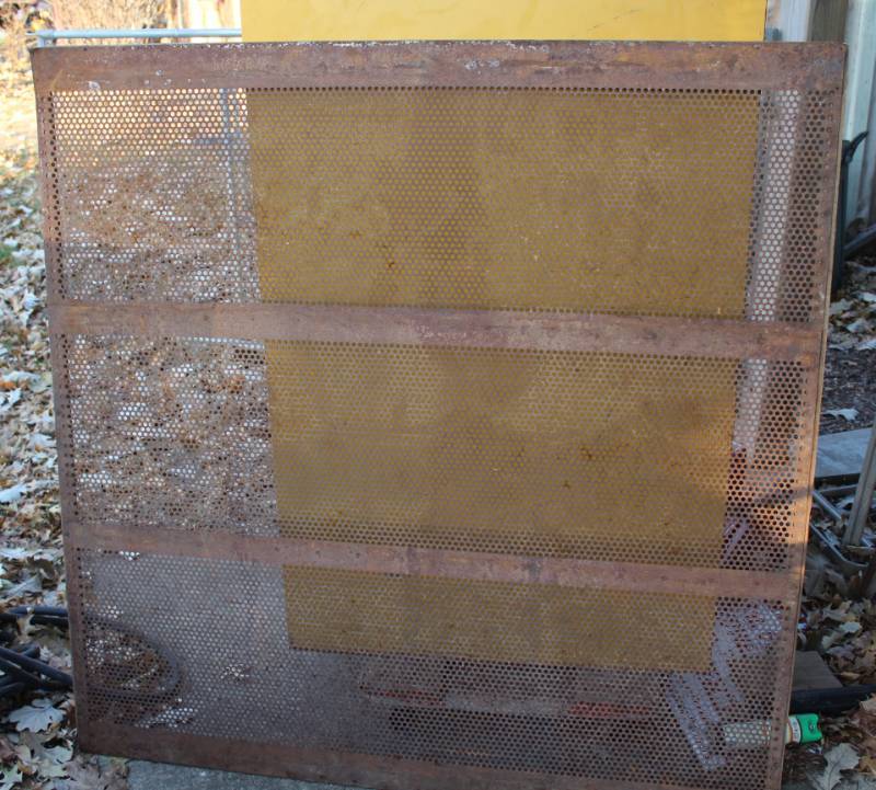 lot 2151 image: SeedMill Sieve 54 x 54