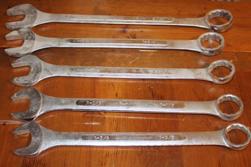 lot 2161 image: 5 Combination End Wrenches 1 38, 1-12, 1-58, 1-34 and 2