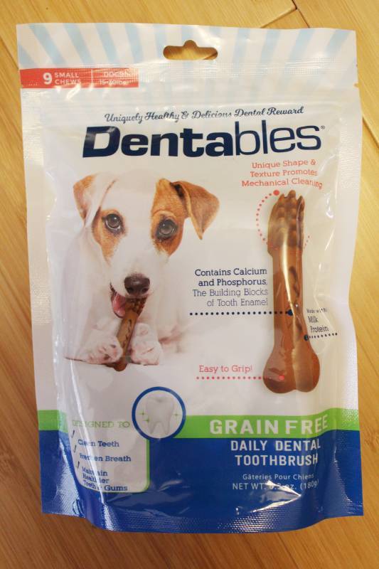 lot 1097 image: Small Dog Dentables Dental Health Treats