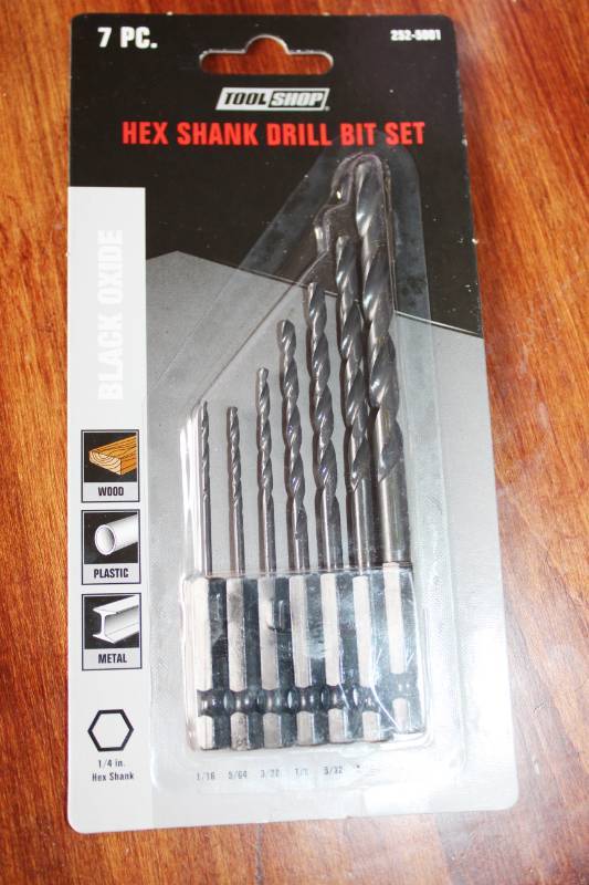 lot 1105 image: Drill Bit Set