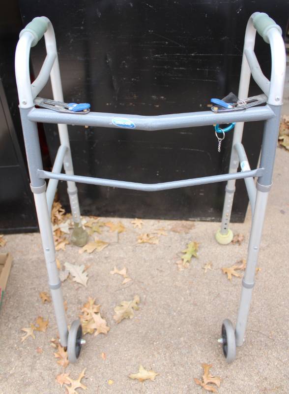 lot 1347 image: Folding Walker