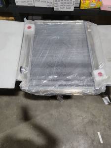 lot 2015 image: Aluminum Radiator