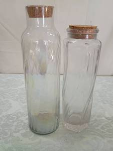 lot 5 image: Clear Glass Storage Jars with Cork Lids