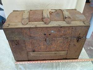 lot 39 image: 1800s Metal-Clad Wooden Travel Trunk