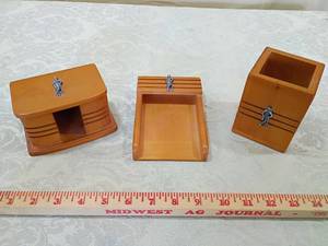 lot 45 image: Art Deco Wooden business card Box with Metal Figure pen holder paper pad note holder
