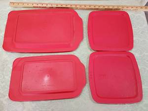 lot 83 image: Pyrex Red Plastic Storage Lid Set