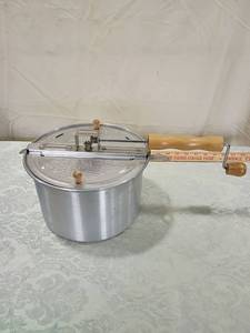 lot 99 image: Whirley Pop Stovetop Popcorn Popper