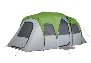 lot 4649087 image: Ozark Trail 8-Person Clip & Camp Dome Family Tent, 16 x 8 x 78, 23.81 lbs - Retail $109