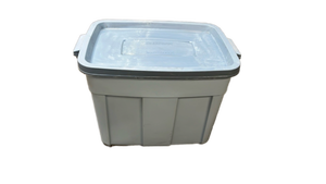 lot 4649127 image: Large Gray Storage Container with Lid - Retail $15