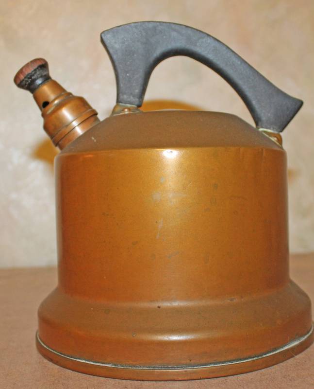 lot 1569 image: Tea Kettle