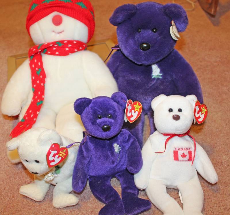 lot 1634 image: Lot of 5 TY Beanie Babies - 2 Big 3 Small