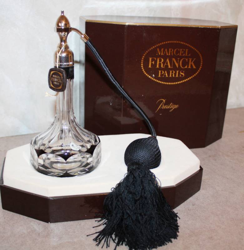 lot 1584 image: Marcel Franck Perfume Atomizer