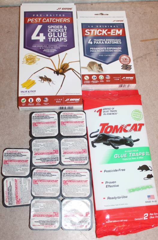 lot 1663 image: Sticky Traps - Get Rid of Those Pesky Mice
