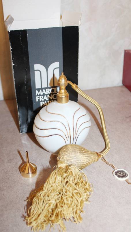 lot 1738 image: Marcel Frank Perfume Atomizer - In Box - Limoges