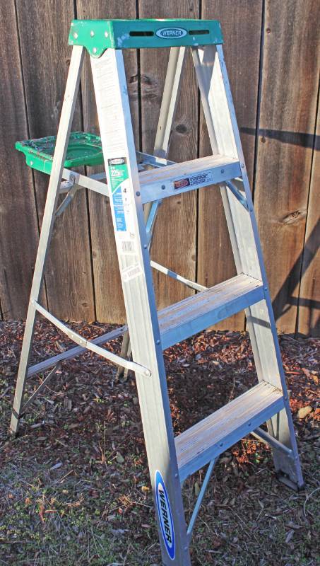 lot 1690 image: Four Foot Aluminum Step Ladder