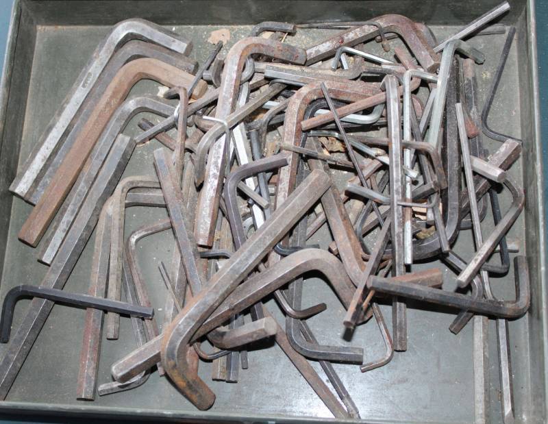 lot 1695 image: Allen Wrenches
