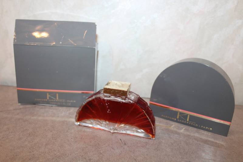 lot 5082 image: KL Lagerfeld Perfume - NIB