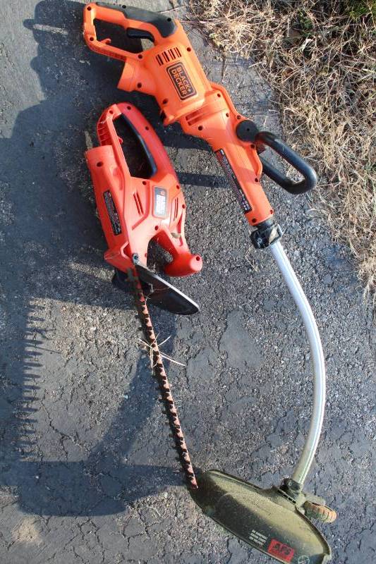 lot 1706 image: Black and Decker String Trimmer & Black and Decker Hedge Trimmer