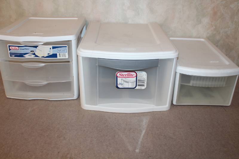 lot 5290 image: Lot of 3 Storage Drawers - A place for Everything