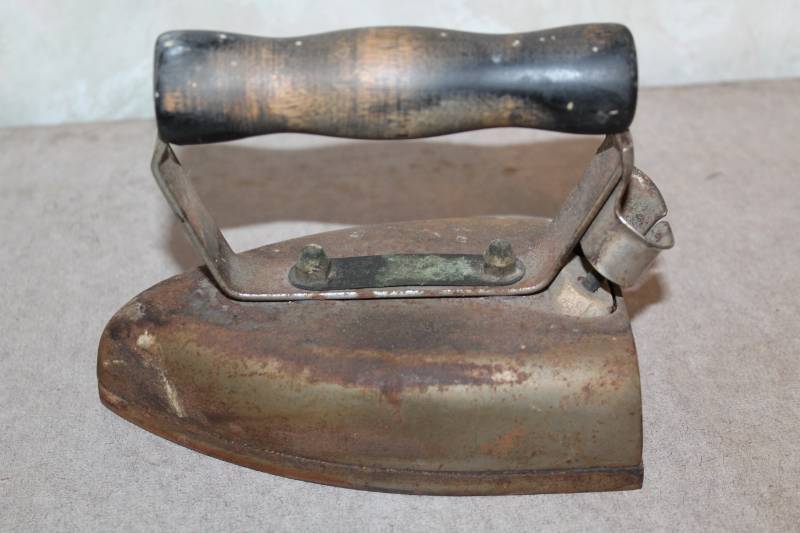 lot 5296 image: Vintage Iron