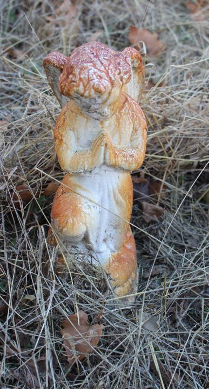 lot 7941 image: Garden Angel - Concrete
