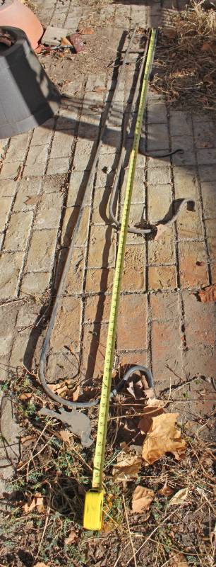 lot 7945 image: Lot of 3 Shepherds Hooks Garden Decor