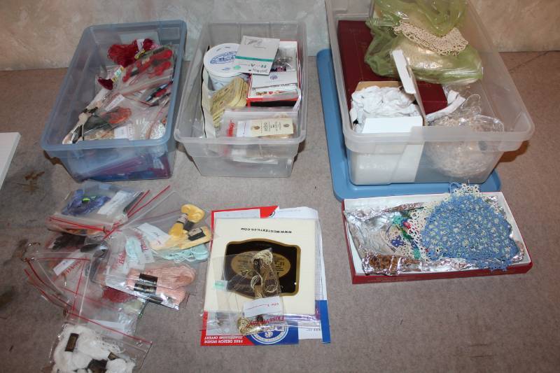 lot 7963 image: Craft Lot - Floss & More in 3 containers with lids
