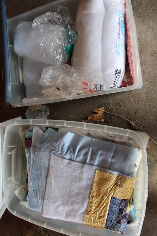 lot 1758 image: Lot of 2 Tubs of Assorted Quilting Supplies