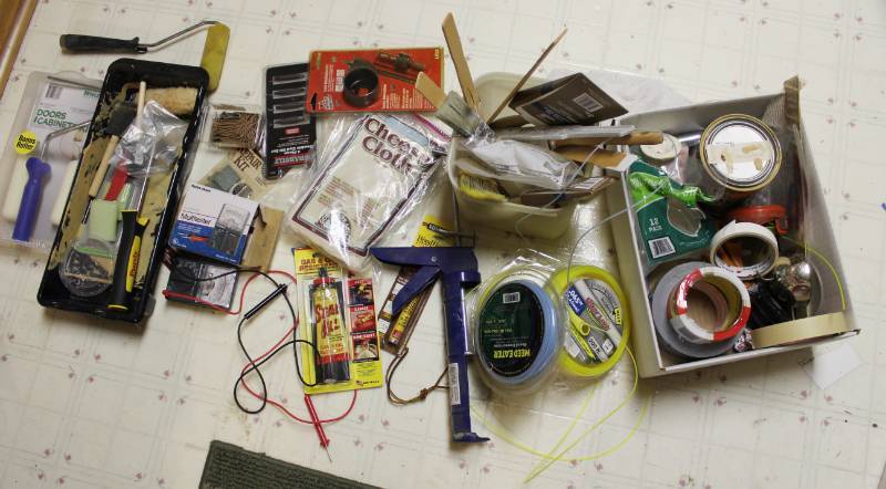lot 1768 image: Paint Supplies
