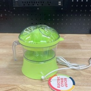 lot 3203 image: USB Powered Electric Citrus Juicer - Retail $0