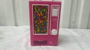 lot 7194 image: Pink Mini Candy Vending Machine Bank