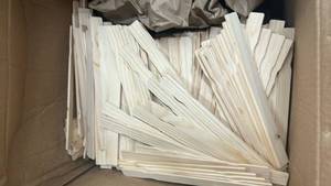 lot 7264 image: Bulk Lot of Paint Stir Sticks