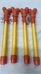 lot 7280 image: 4 Lobster Water Blasters