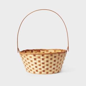 lot 7293 image: 11 Bamboo Natural Easter Basket - Spritz��