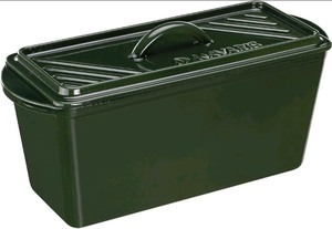 lot 4651080 image: Navaris Bread Loaf Pan with Lid - Cast Iron Bread Baking Dish for Bulge Top or Flat Top Breads Meat Veg Meatloaf - Baking Tin 13-38 x 5-18 x 5-18 - Green - Retail $57