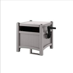 lot 4651014 image: Suncast 100 ft. Hose Hideaway Dove Gray - Retail $39