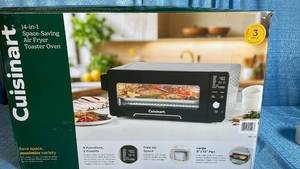 lot 3020 image: Cuisinart 14-in-1 Space-Saving Air Fryer Toaster Oven