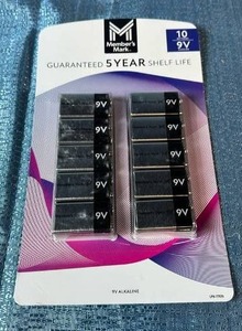 lot 6049 image: Members Mark Alkaline 9V Batteries, 10 Pack
