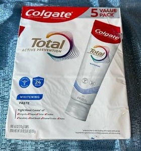 lot 6089 image: Colgate Total Whitening Toothpaste  6 Ounce (Pack of 5)