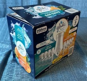 lot 6091 image: Glade PlugIns Scented Oil  Sky & Salt with Sunshine Citrus  1 Warmer  9 Refills