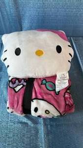 lot 6100 image: Hello Kitty Plush blanket and hug pillow